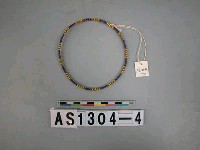 藏品(籐編綴珠腿飾)的圖片